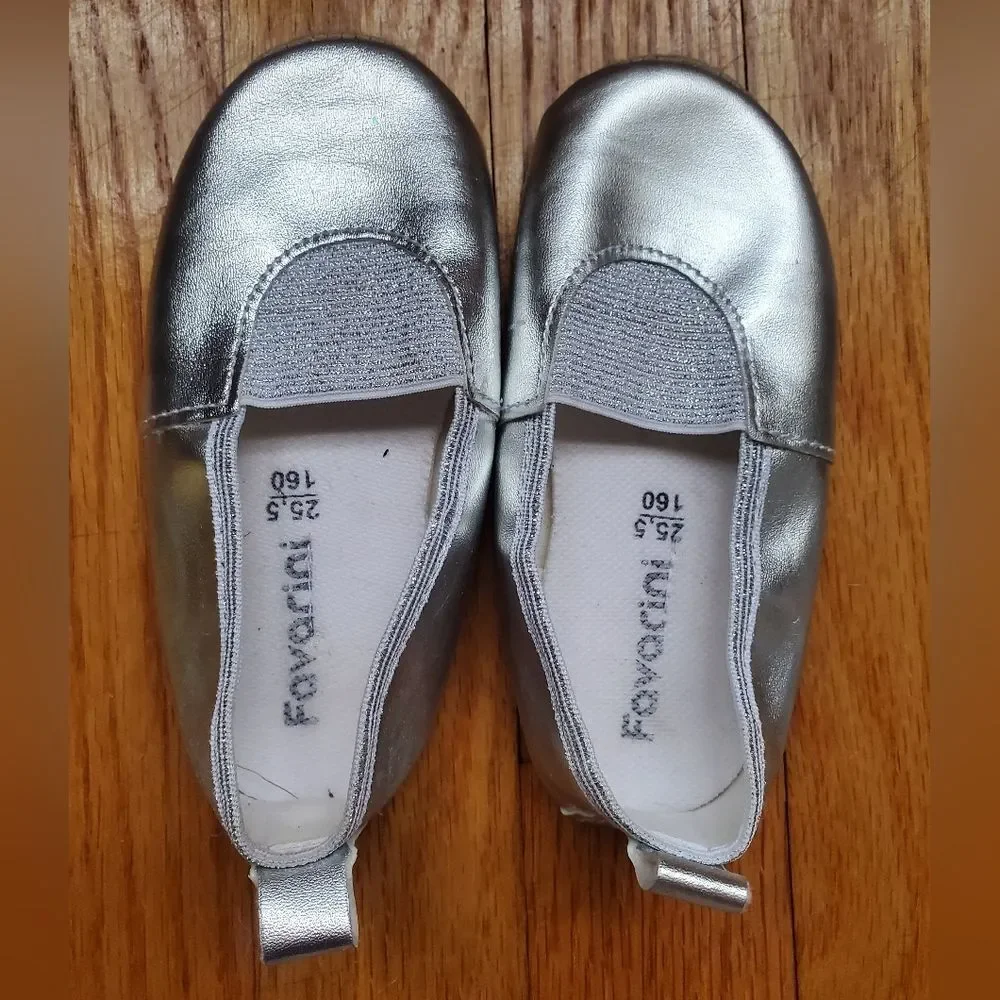 Favarini Girl ballet/gymnastics Shoes SIZE 25.5 (US 9)